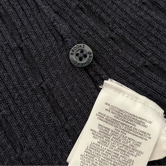 Brooks Brothers Women's Cable Knit Button Down Cardigan Size Small - Picture 4 of 9